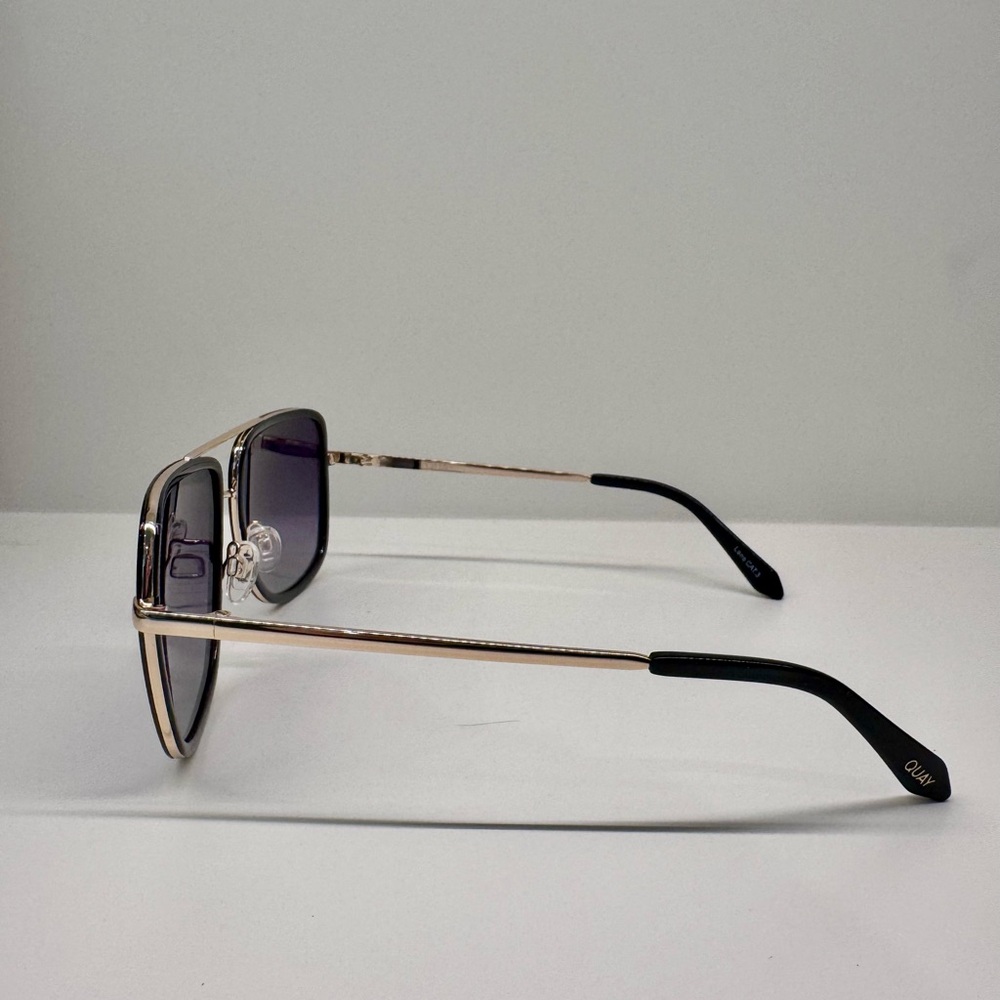 🕶️QUAY All In Navigator Black / Black Polarized Sunglasses🕶️ - Picture 2 of 2